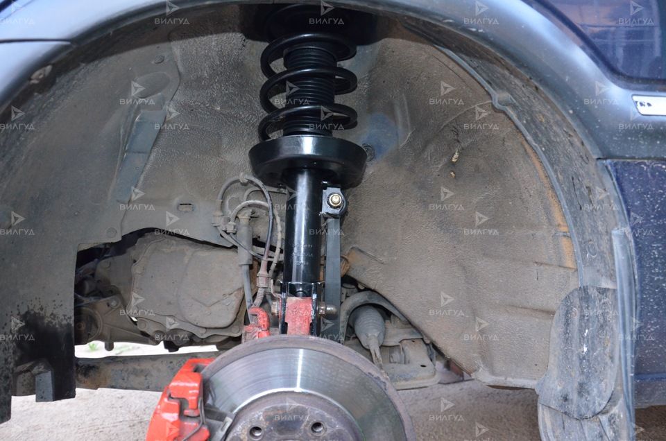 Замена стойки амортизатора Volkswagen Lupo в Красноярске