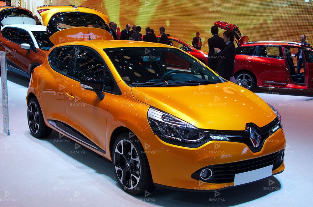 Диагностика бензинового двигателя Renault Clio в Красноярске