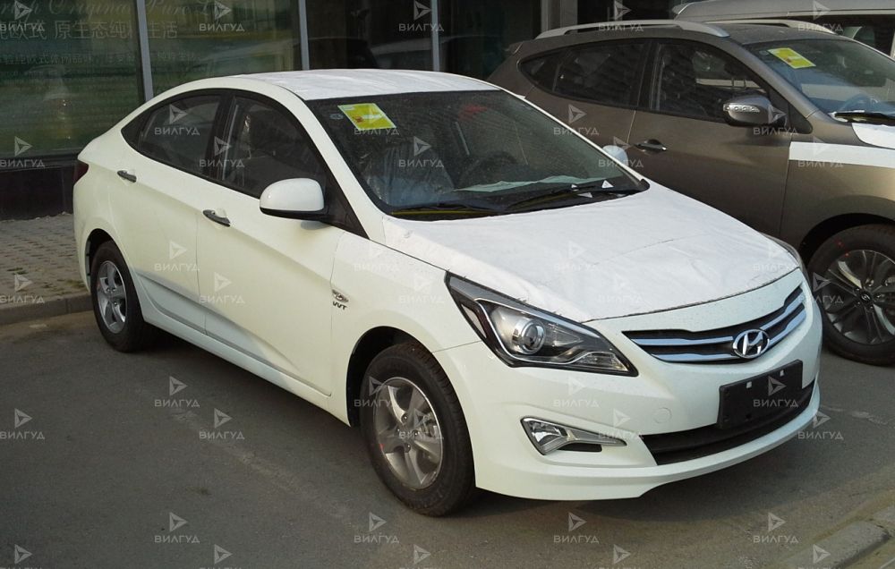 Замена габаритной лампы Hyundai Verna в Красноярске Замена габаритной лампы Hyundai Verna в Красноярске