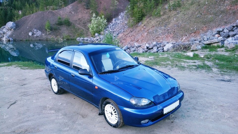Замена ламп ближнего света Chevrolet Lanos в Красноярске Замена ламп ближнего света Chevrolet Lanos в Красноярске