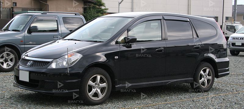 Замена водяного насоса Honda Stream в Красноярске