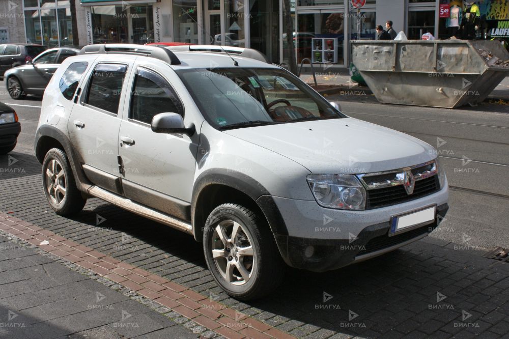 Замена водяного насоса Renault Duster в Красноярске